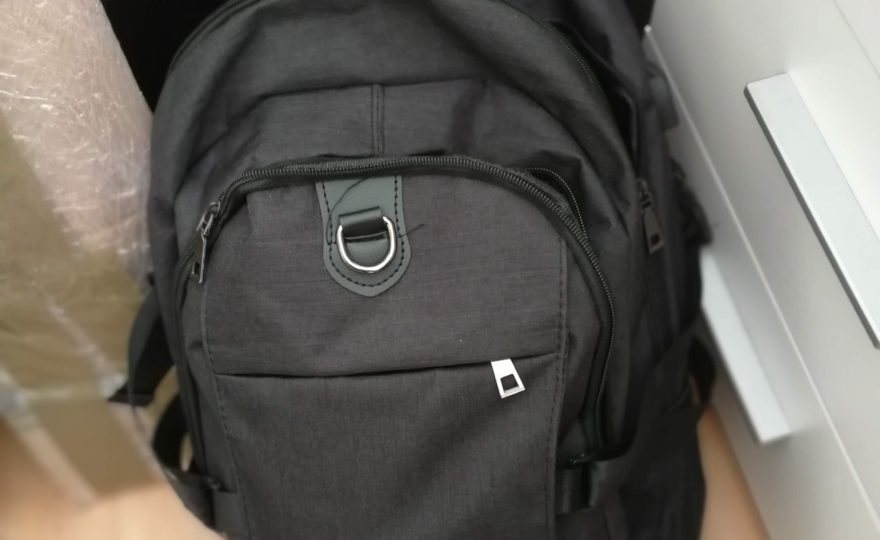 Batoh s USB portem z Gearbest – jaký je?
