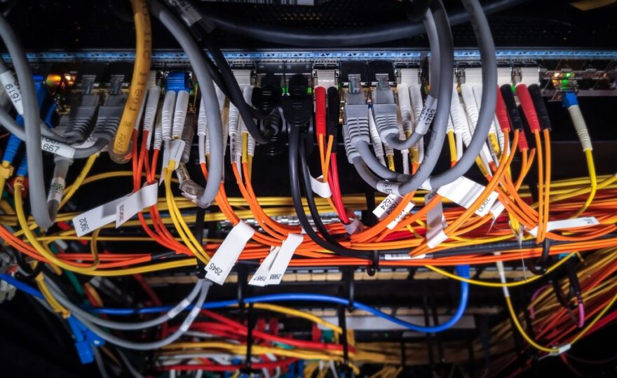 Hledáte spolehlivé internetové připojení? Zkuste to s Faster CZ