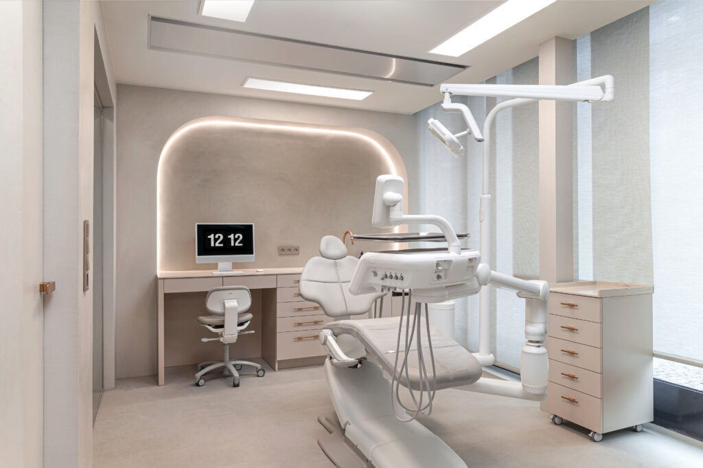 Křivý úsměv bolí i duši. Studie ukazují dopad na sebevědomí